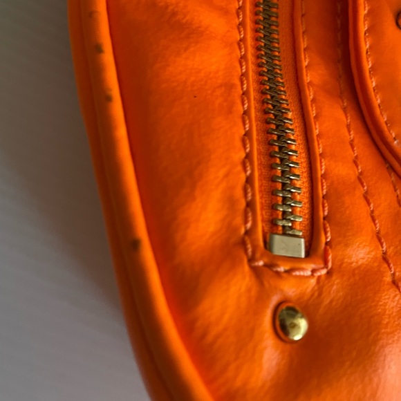 Marc Jacobs Flouro Orange Petal to the Metal Purse - Picture 8 of 8